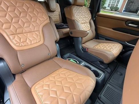 Used 2026 Nissan Armada Platinum Reserve AWD/4WD image 10