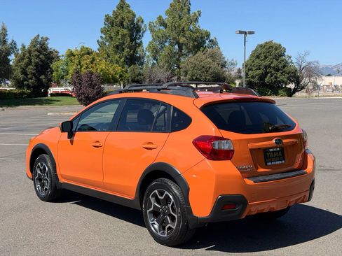 Used 2015 Subaru Crosstrek 2.0i Limited AWD/4WD image 3
