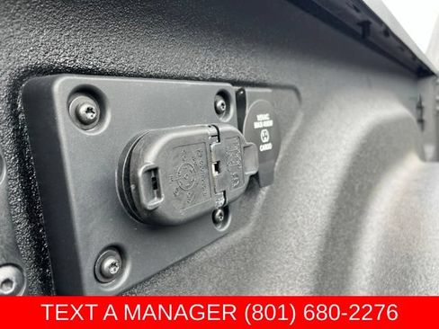 Used 2025 RAM 2500 Laramie w/ Night Edition AWD/4WD image 15