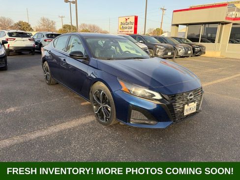 Used 2024 Nissan Altima 2.5 SR image 1