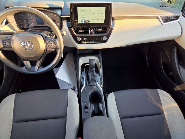 Used 2025 Toyota Corolla LE FWD image 9