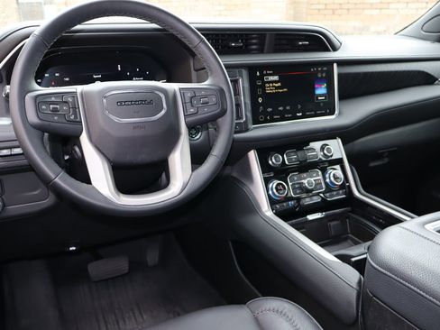 Used 2023 GMC Yukon Denali w/ LPO, Floor Liner Package image 4