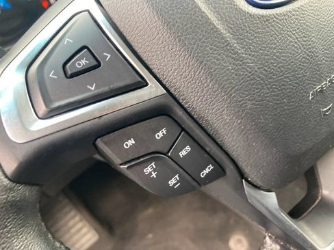 Used 2019 Ford Edge SEL w/ Equipment Group 201A AWD/4WD image 43