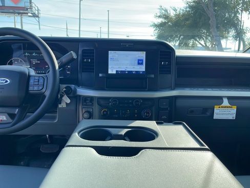 New 2026 Ford F550 XL 4WD Crysteel 11' Tipper Con image 31