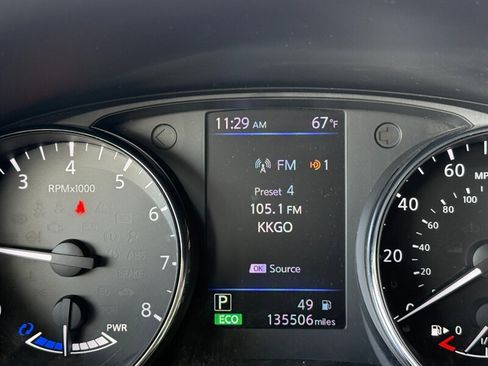 Used 2018 Nissan Rogue SL FWD image 29