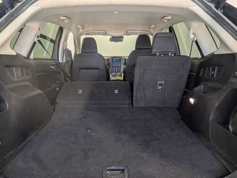 Used 2022 Ford Edge SE w/ Black Appearance Package AWD/4WD image 28