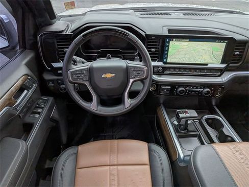 Used 2025 Chevrolet Silverado 1500 High Country w/ High Country Premium Package image 34