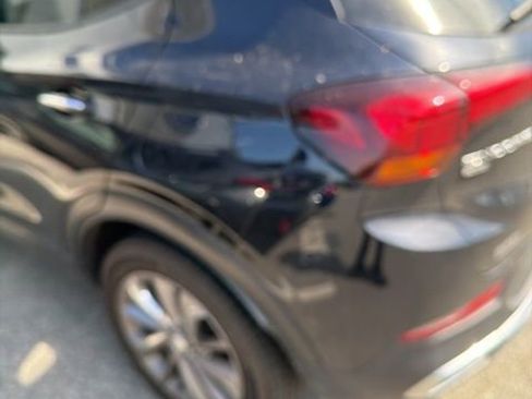 Used 2020 Buick Encore GX Essence w/ Experience Buick Package image 12