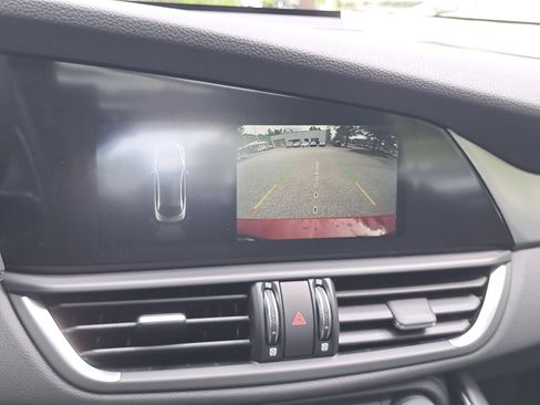 New 2025 Alfa Romeo Giulia AWD w/ Driving Assist Package image 24