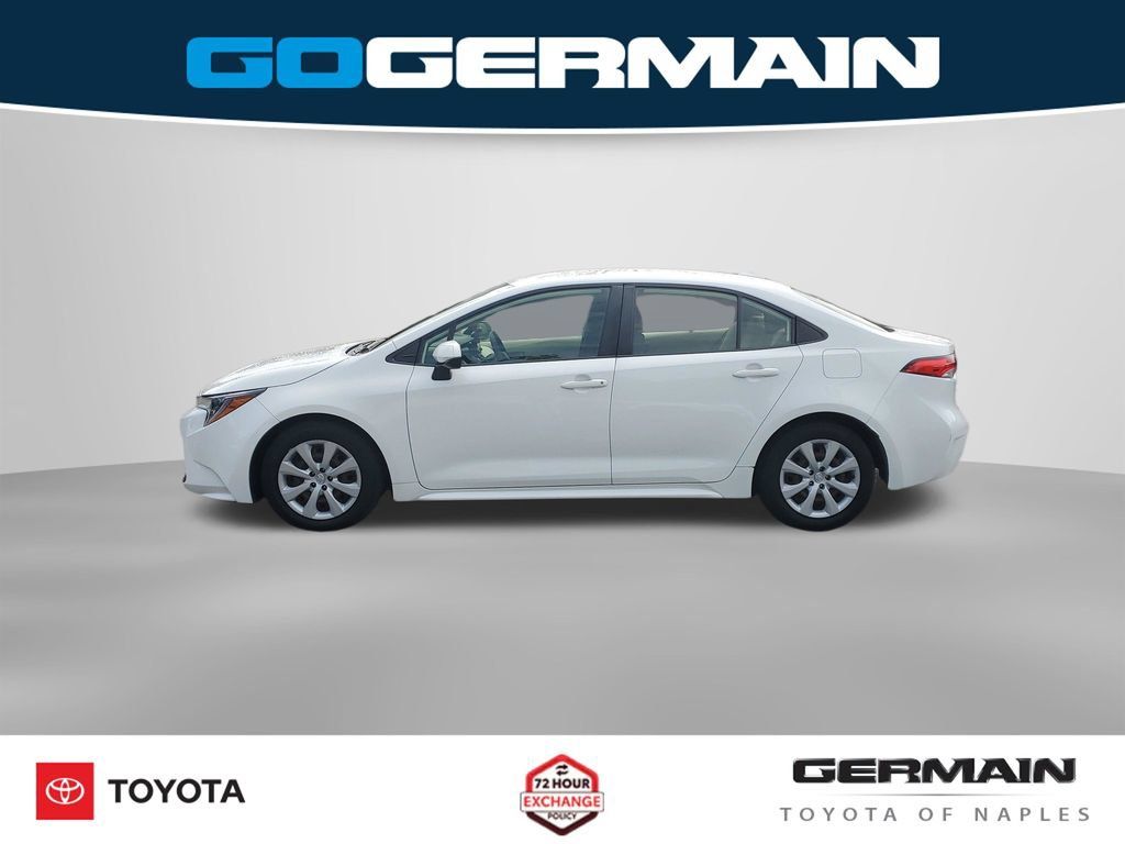 Used 2022 Toyota Corolla LE FWD image 12