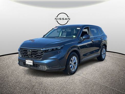 Used 2025 Honda CR-V LX image 8