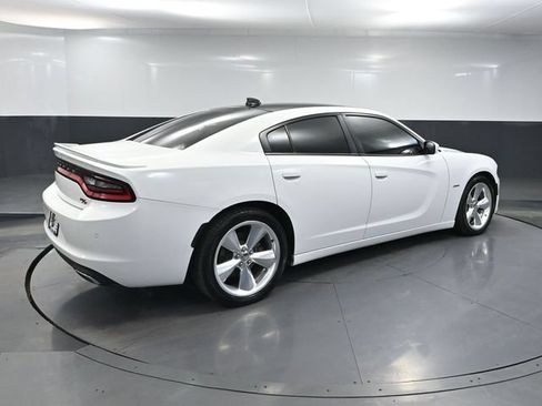 Used 2016 Dodge Charger R/T RWD image 6