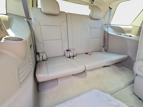 Used 2017 Chevrolet Tahoe LT image 12