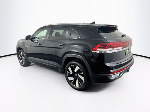 Used 2025 Volkswagen Atlas Cross Sport SE FWD image 5