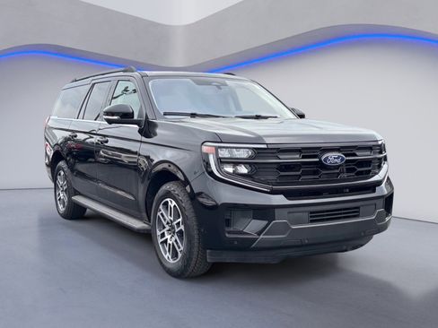Used 2025 Ford Expedition Max Active image 8