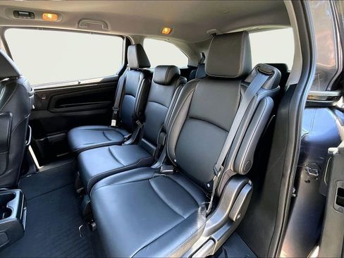 Used 2023 Honda Odyssey Touring image 18