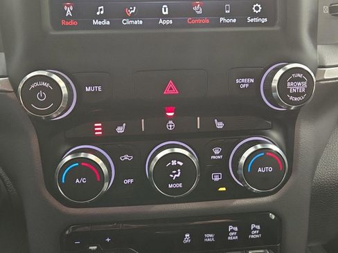 Used 2019 RAM 1500 Big Horn image 15