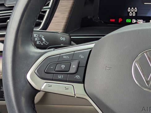 Used 2024 Volkswagen Atlas SEL Premium R-Line image 24