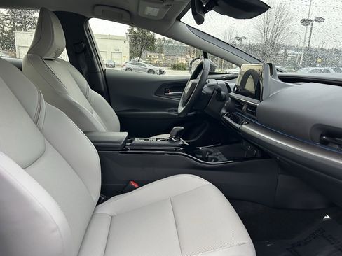Certified 2024 Toyota Prius XLE image 16