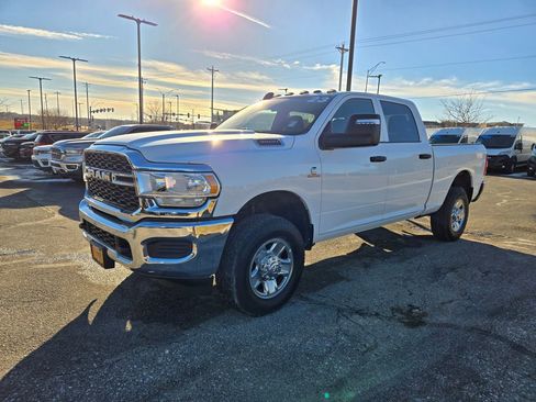 Used 2023 RAM 3500 Tradesman image 8