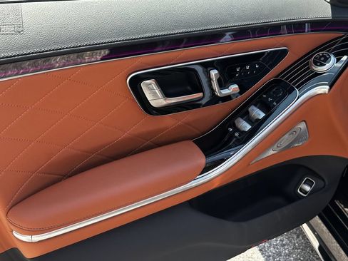 Certified 2024 Mercedes-Benz S 580 4MATIC Sedan image 11