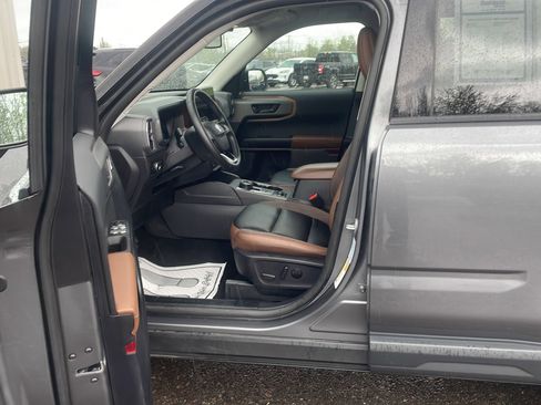 Certified 2025 Ford Bronco Sport Outer Banks w/ Outer Banks Tech Package+ AWD/4WD image 26