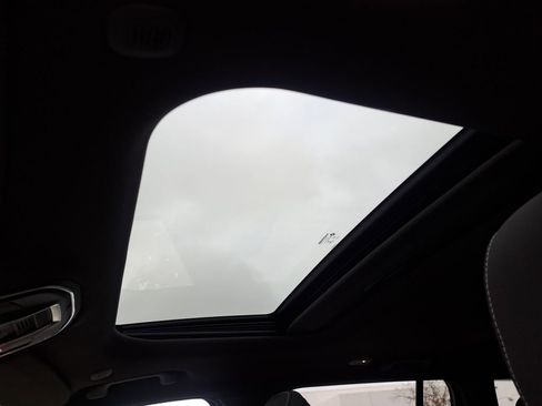 New 2025 Jeep Grand Cherokee Laredo X image 7