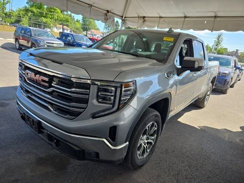 Used 2026 GMC Sierra 1500 SLT AWD/4WD image 8