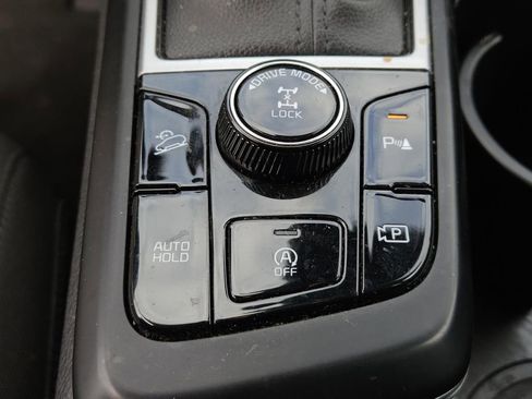 Used 2023 Kia Sportage LX image 17