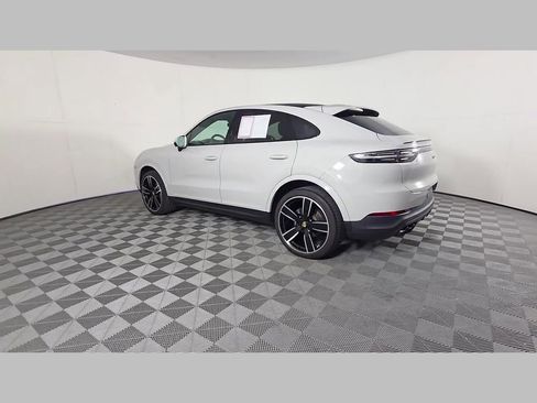 Used 2023 Porsche Cayenne Platinum Edition AWD/4WD image 42