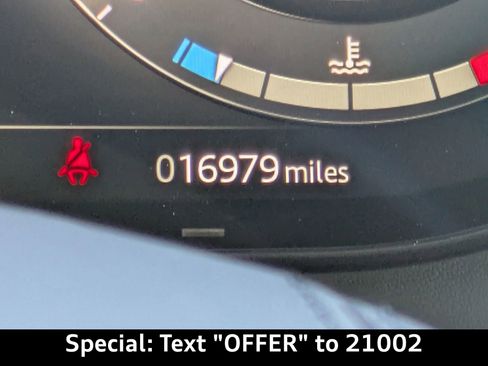 Used 2023 Land Rover Range Rover SE image 35