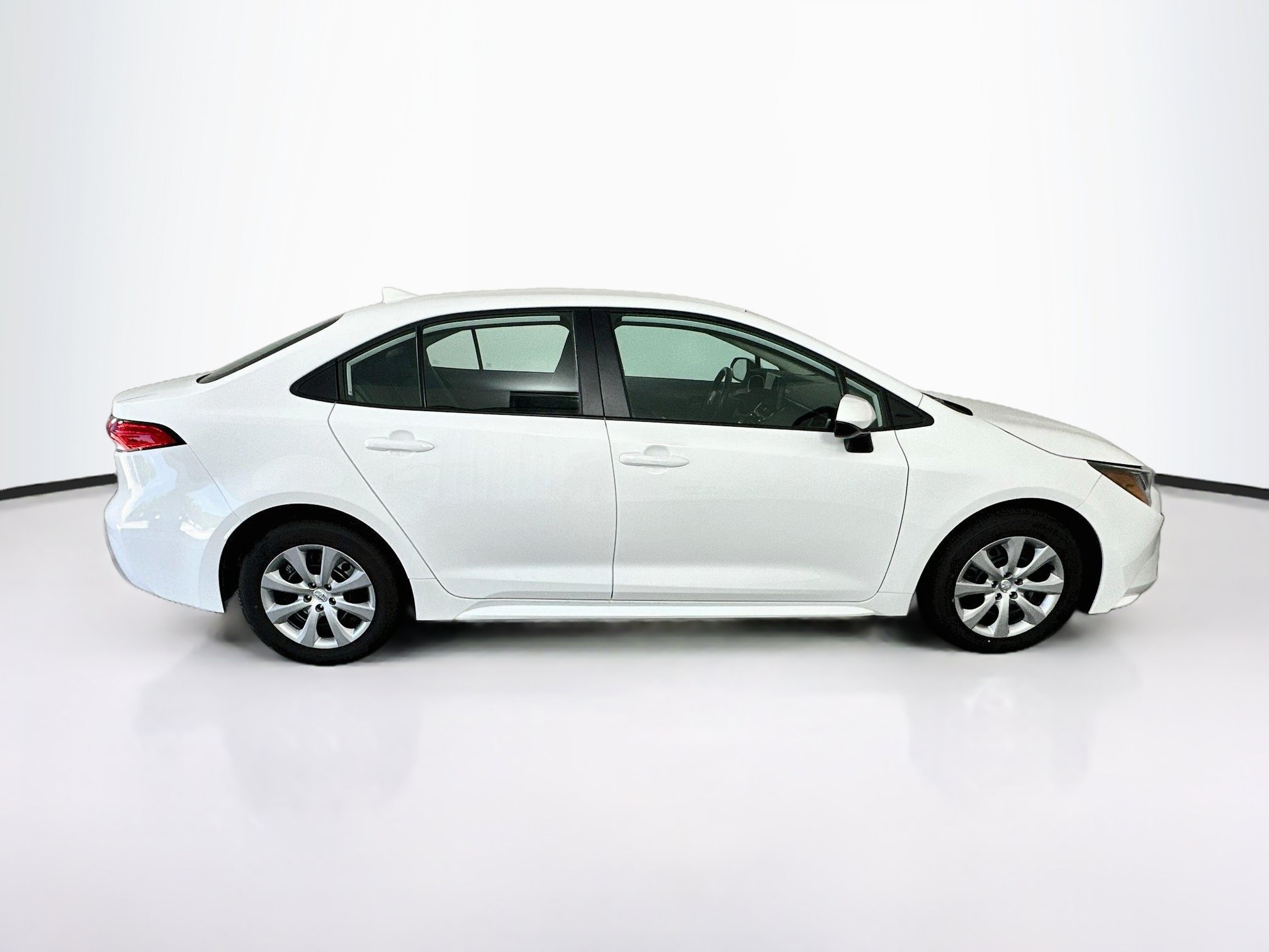 Used 2026 Toyota Corolla LE FWD image 10