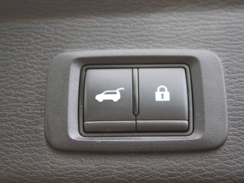 Used 2023 Mitsubishi Outlander SEL AWD/4WD image 11
