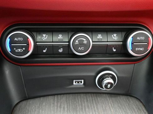 Used 2021 Alfa Romeo Stelvio Ti image 16