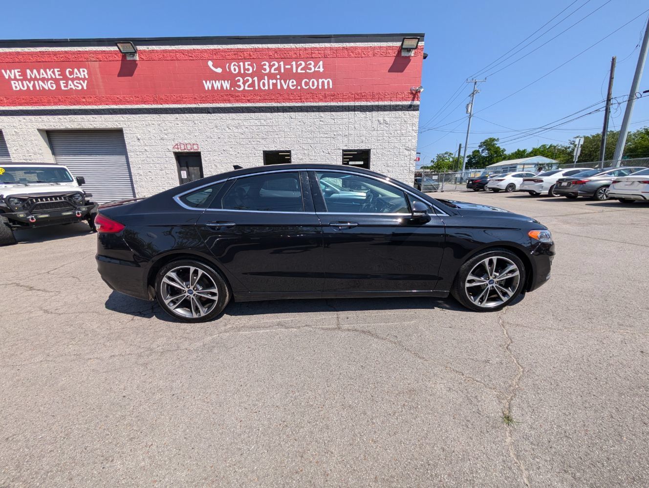 Used 2020 Ford Fusion Titanium AWD/4WD image 5