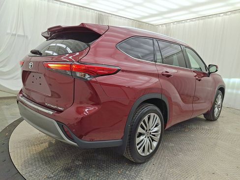 Used 2022 Toyota Highlander Platinum image 25