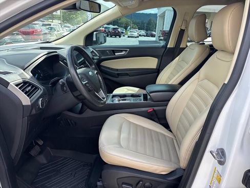 Used 2022 Ford Edge SEL w/ Convenience Package AWD/4WD image 9