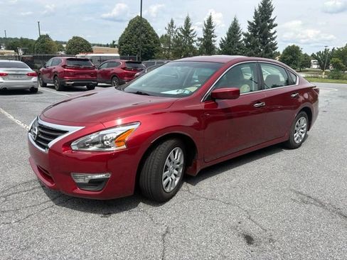 Used 2015 Nissan Altima 2.5 S w/ Power Driver Seat Package FWD image 2