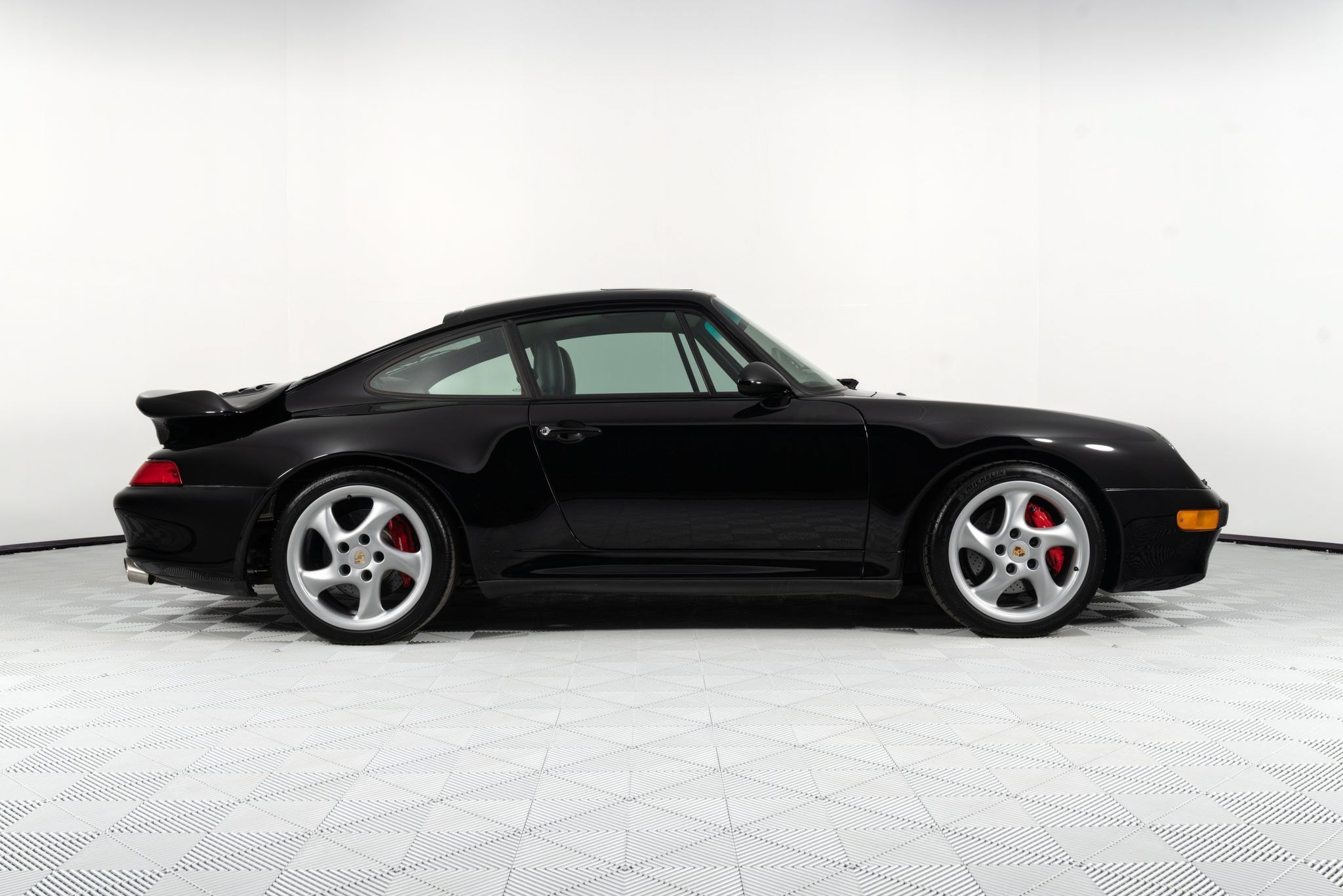 Used 1996 Porsche 911 Turbo RWD image 23