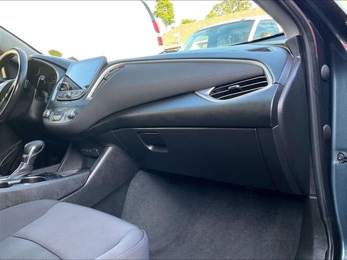 Used 2021 Chevrolet Malibu RS FWD image 14