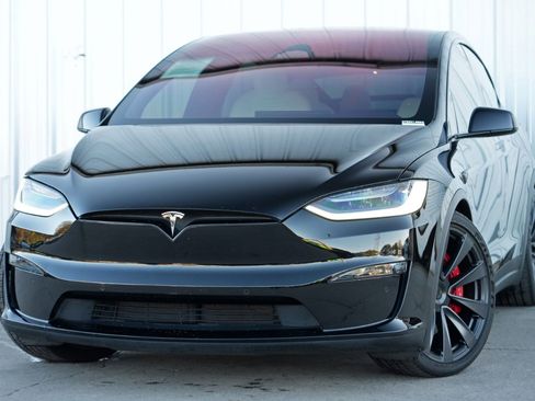 Used 2023 Tesla Model X image 3
