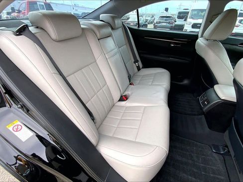 Used 2016 Lexus ES 350 image 39