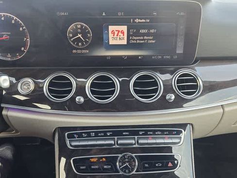 Used 2019 Mercedes-Benz E 300 image 16