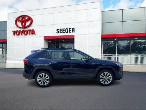 Used 2019 Toyota RAV4 XLE Premium w/ Cold Weather Package AWD/4WD image 2