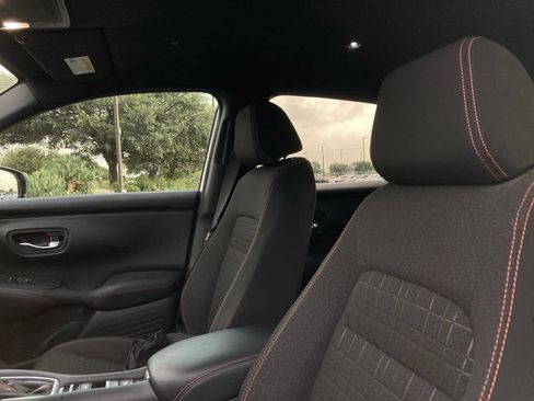 Used 2025 Honda HR-V Sport image 8