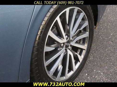 Used 2018 Lincoln Continental Select w/ Continental Climate Package image 15