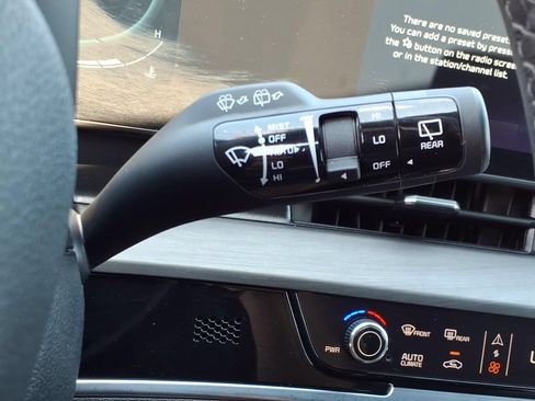 Certified 2025 Kia Sportage X-Line AWD/4WD image 22