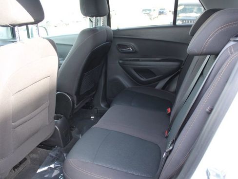 Used 2019 Chevrolet Trax LS w/ Tint and Cruise Package image 21