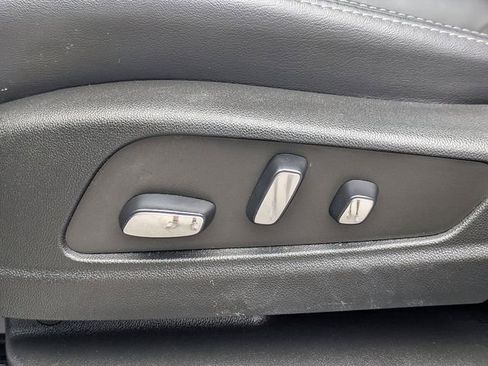 Certified 2023 Cadillac XT5 Premium Luxury w/ LPO, Floor Liner Package AWD/4WD image 20