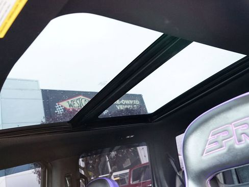 Used 2018 Ford F150 Raptor w/ Equipment Group 802A Luxury image 21